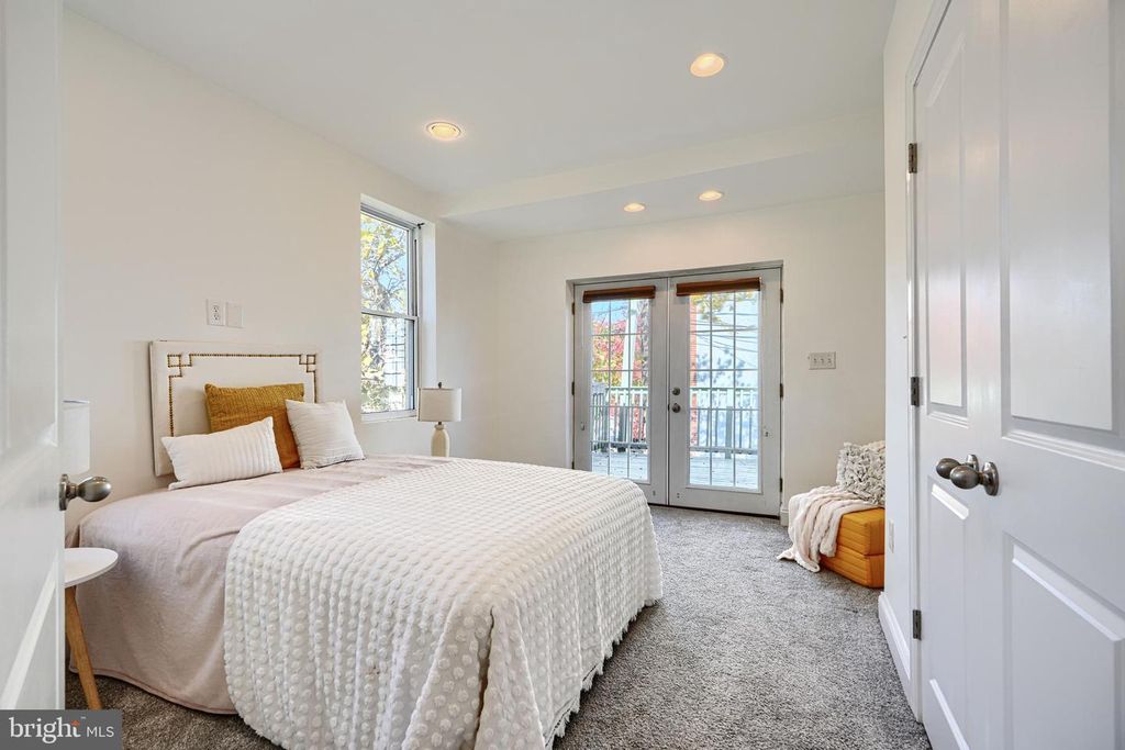 Image 20 of property listing at 3500 FAIT AVE, Baltimore, MD 21224