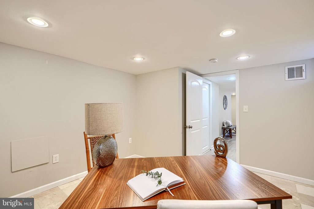 Image 39 of property listing at 3500 FAIT AVE, Baltimore, MD 21224