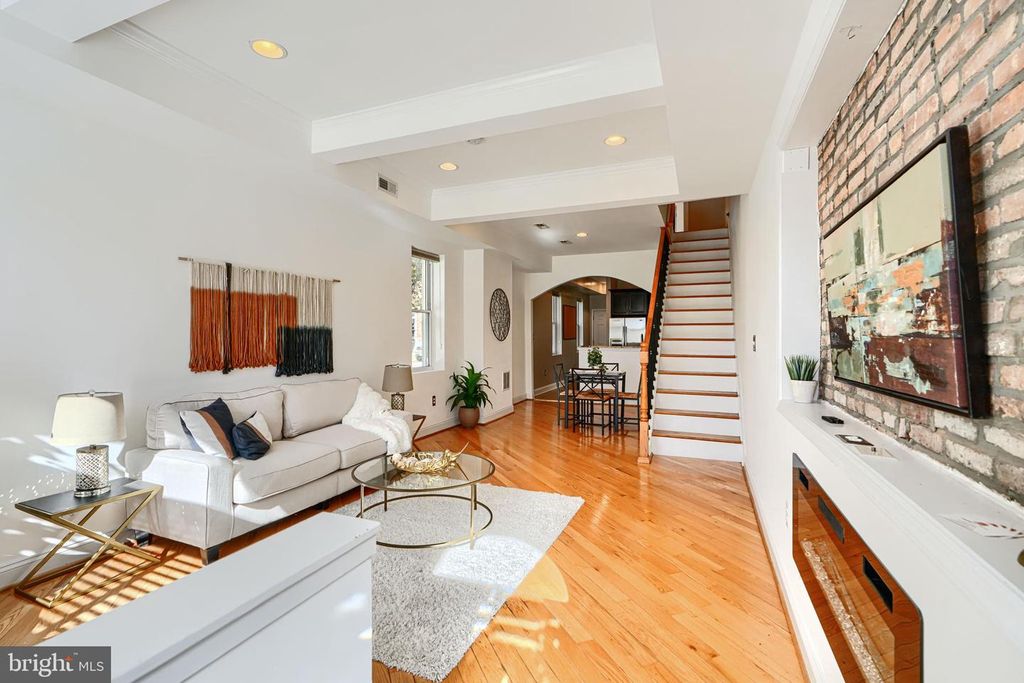 Image 5 of property listing at 3500 FAIT AVE, Baltimore, MD 21224