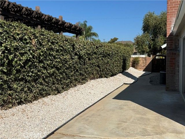 2105 E Petunia, Glendora, CA 91740