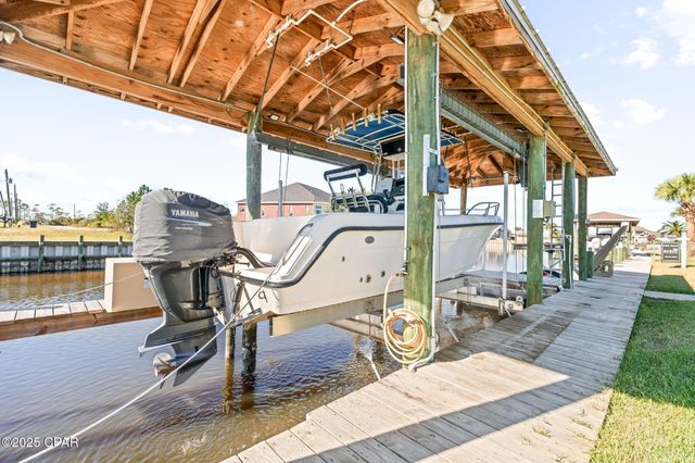 4617 Schooner Lane, Lynn Haven, FL 32444