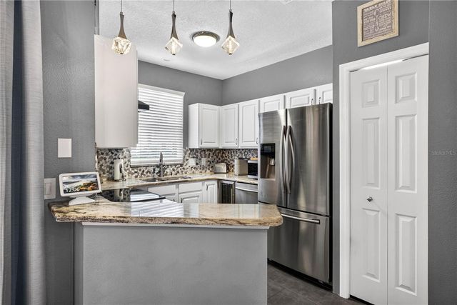 12315 COUNTRY WHITE CIRCLE, Tampa, FL 33635