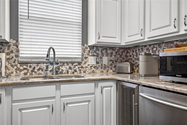 12315 COUNTRY WHITE CIRCLE, Tampa, FL 33635