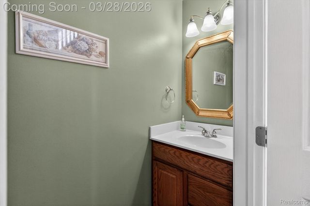 150 Bradley Street, Commerce Charter Township, MI 48382