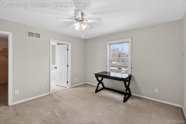 150 Bradley Street, Commerce Charter Township, MI 48382