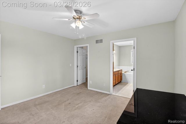 150 Bradley Street, Commerce Charter Township, MI 48382