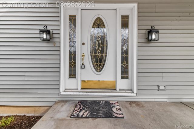 150 Bradley Street, Commerce Charter Township, MI 48382