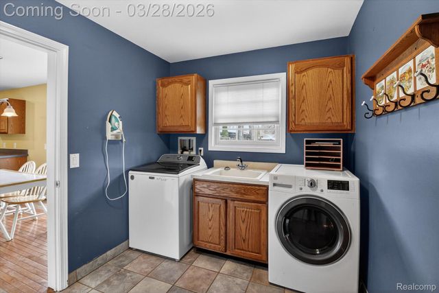 150 Bradley Street, Commerce Charter Township, MI 48382
