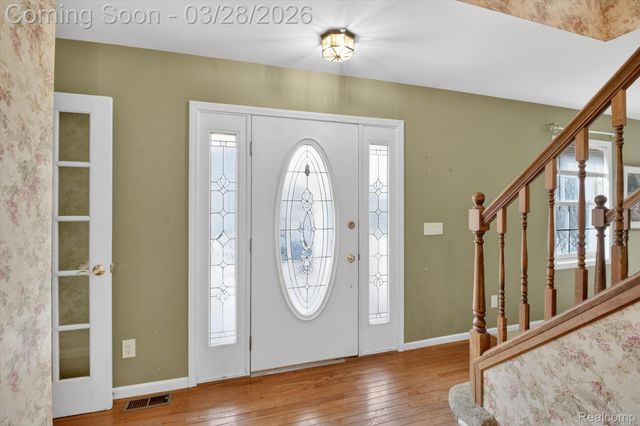 150 Bradley Street, Commerce Charter Township, MI 48382