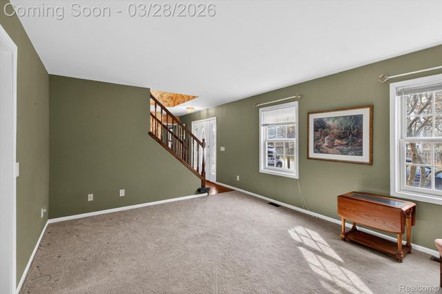 150 Bradley Street, Commerce Charter Township, MI 48382