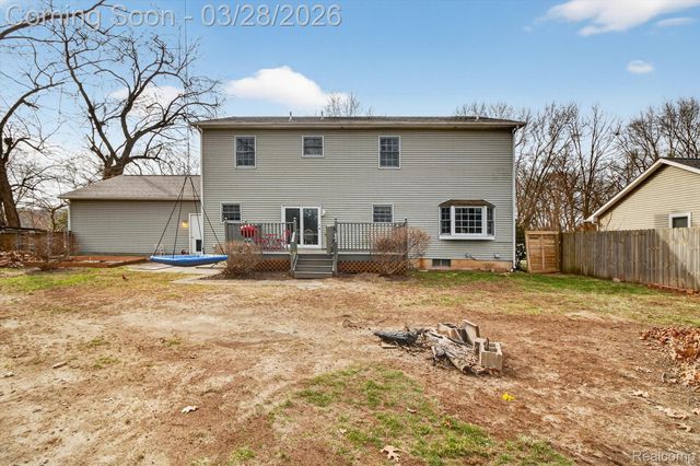 150 Bradley Street, Commerce Charter Township, MI 48382