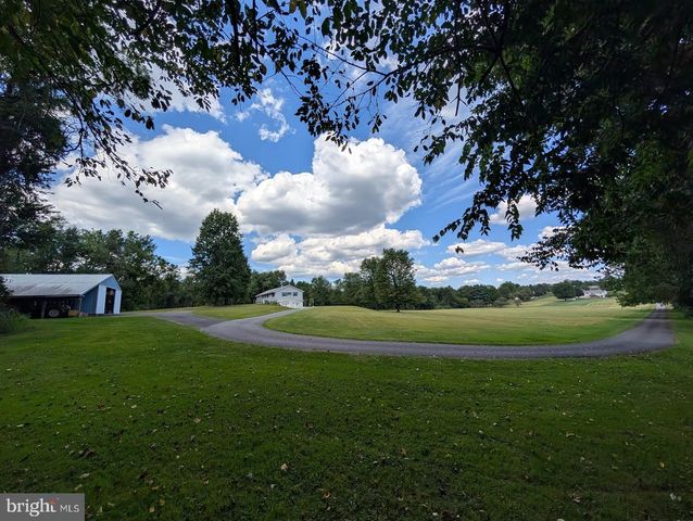 635 OBSERVATORY DR, Lewisberry, PA 17339