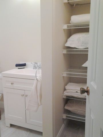 24 Old Colony Way APT 19, Orleans, MA 02653