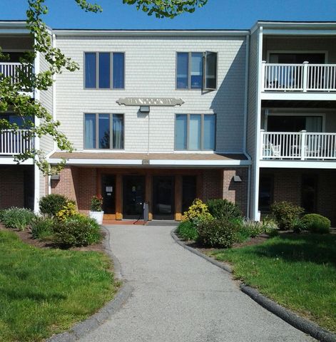 24 Old Colony Way APT 19, Orleans, MA 02653