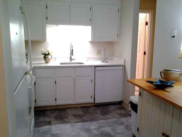 24 Old Colony Way APT 19, Orleans, MA 02653