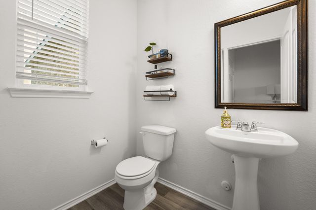 6400 Wagon Spring ST, Del Valle, TX 78617