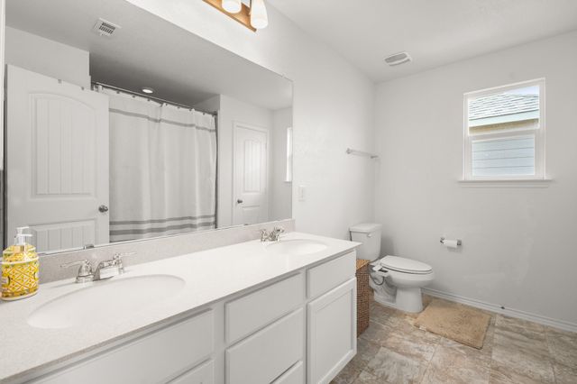 6400 Wagon Spring ST, Del Valle, TX 78617