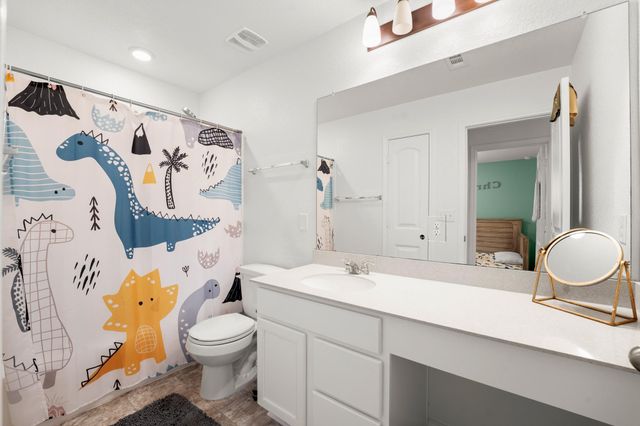 6400 Wagon Spring ST, Del Valle, TX 78617