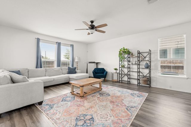 6400 Wagon Spring ST, Del Valle, TX 78617