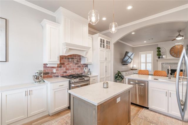 1700 Pendleton Place, Moore, OK 73160