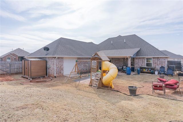1700 Pendleton Place, Moore, OK 73160