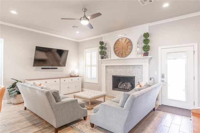 1700 Pendleton Place, Moore, OK 73160