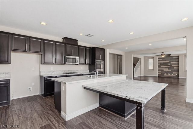 1117 Alamosa Ridge Court, North Las Vegas, NV 89084
