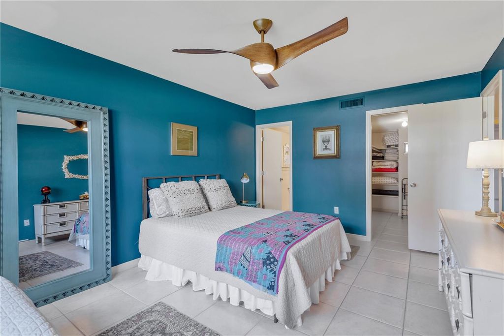 Image 18 of property listing at 1650 1ST AVENUE W 106B, Bradenton, FL 34205