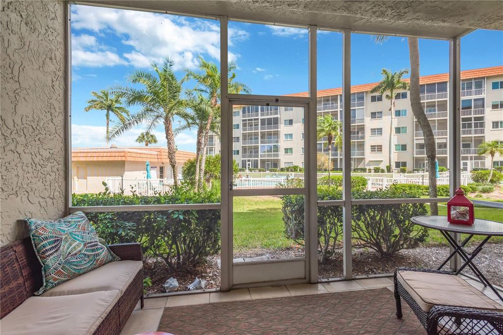 Image 20 of property listing at 1650 1ST AVENUE W 106B, Bradenton, FL 34205