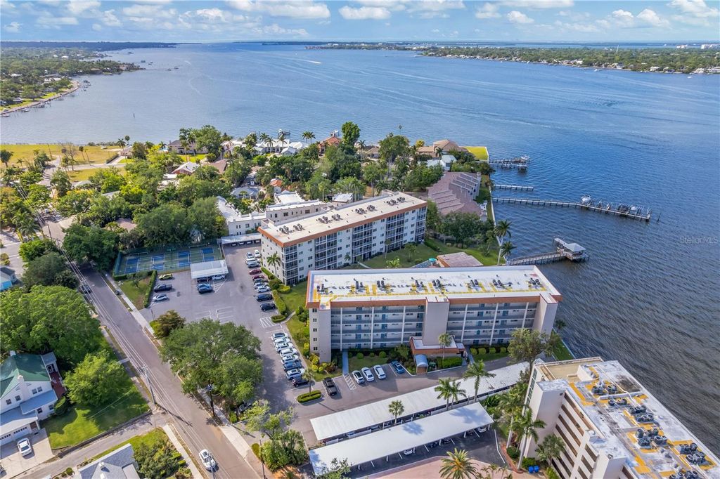 Image 52 of property listing at 1650 1ST AVENUE W 106B, Bradenton, FL 34205