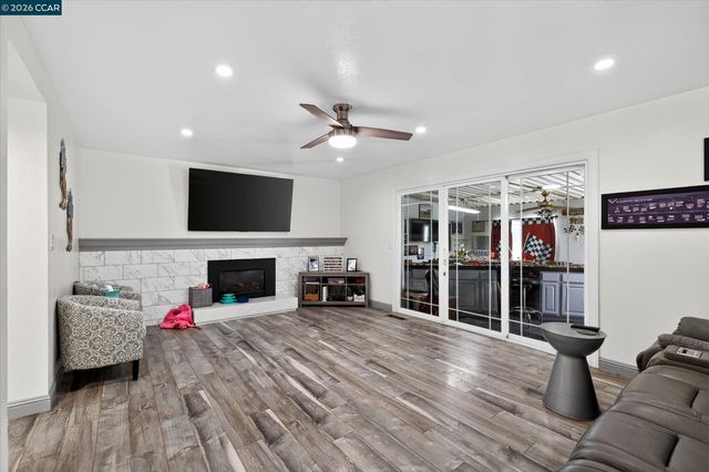 2504 Silverado Dr, Antioch, CA 94509