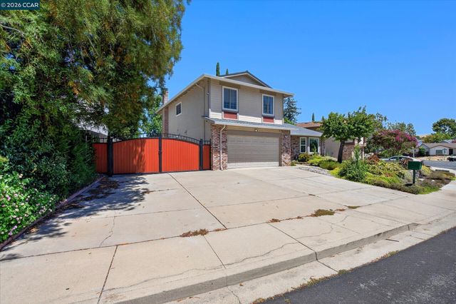 2504 Silverado Dr, Antioch, CA 94509