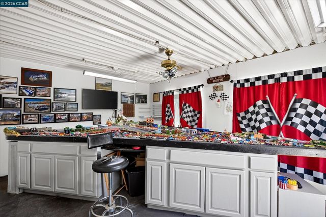 2504 Silverado Dr, Antioch, CA 94509