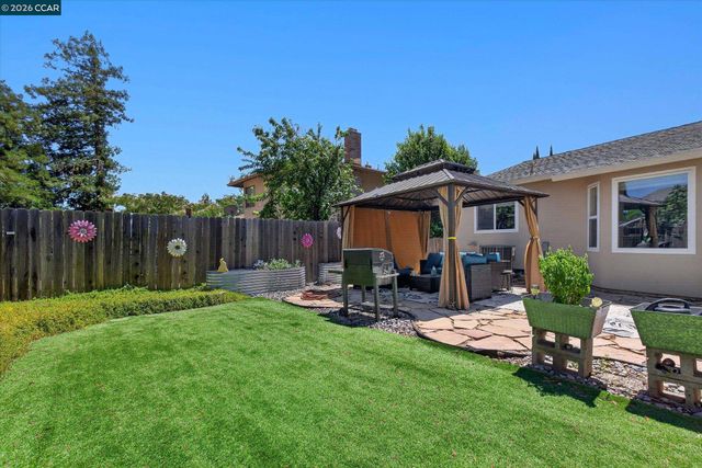 2504 Silverado Dr, Antioch, CA 94509