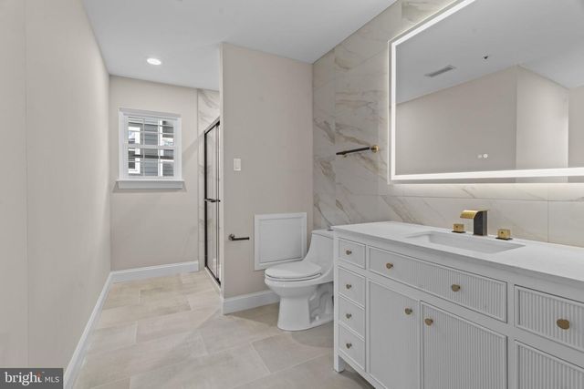 1212 LEMONTON CT, Conshohocken, PA 19428