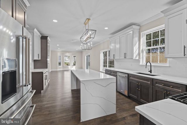 1212 LEMONTON CT, Conshohocken, PA 19428