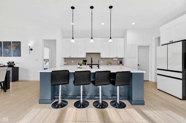 1987 Granville Drive, Westfield, IN 46074