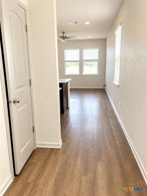 Image 2 of property listing at 243 Green Valley Drive, Copperas Cove, TX 76522