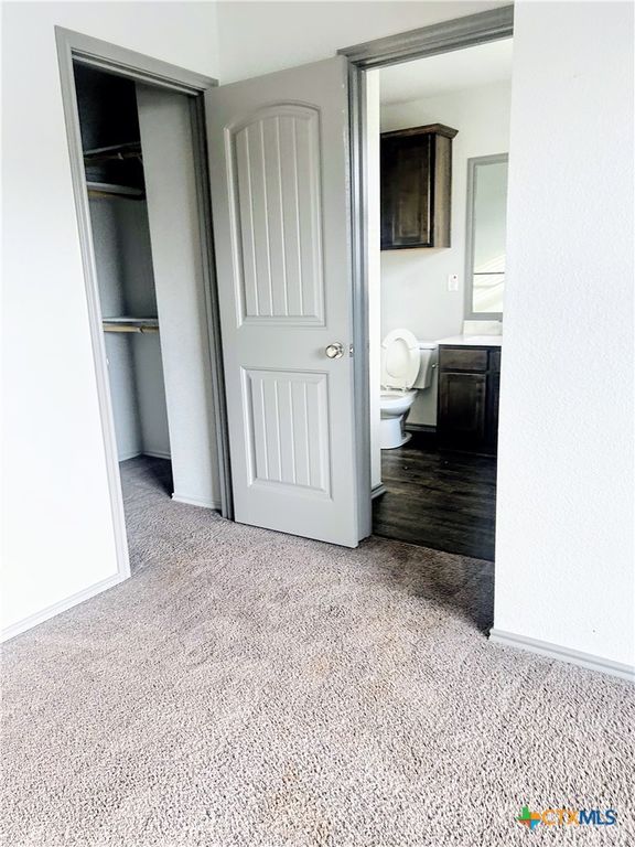 Image 8 of property listing at 243 Green Valley Drive, Copperas Cove, TX 76522