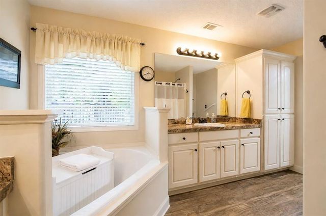 107 Cooper Court, Statham, GA 30666