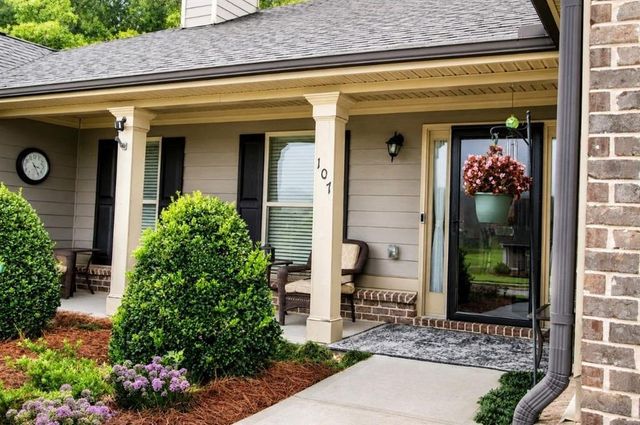 107 Cooper Court, Statham, GA 30666