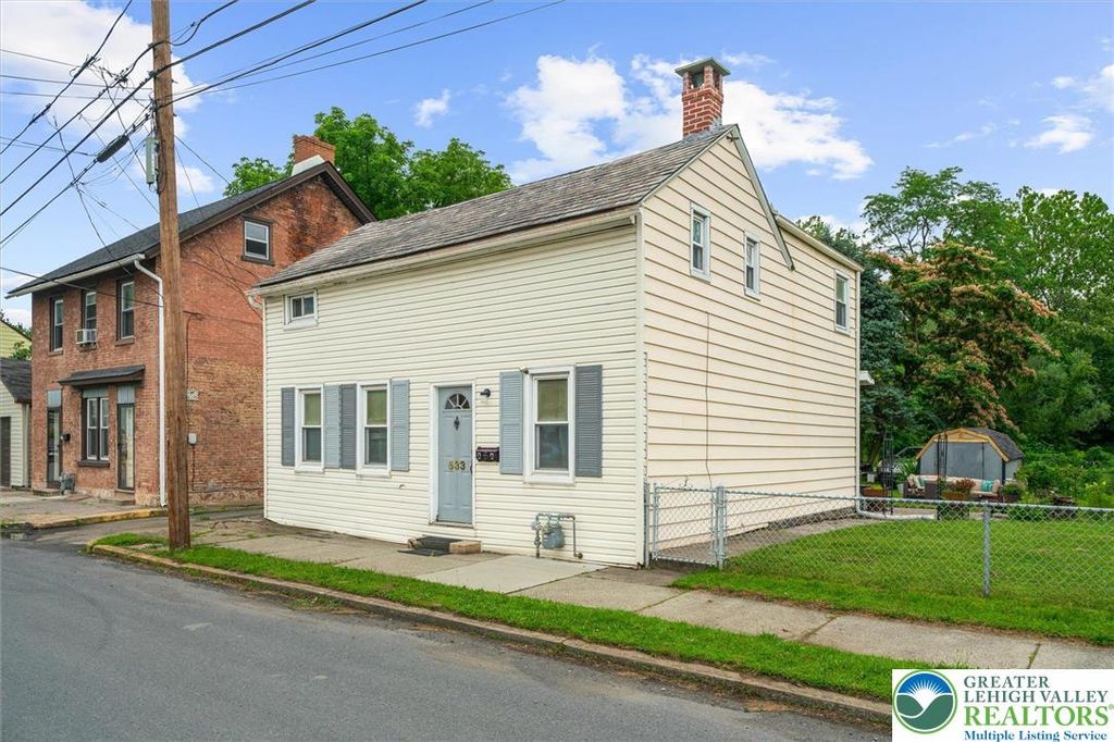 533 Main Street, Freemansburg Boro, PA 18017