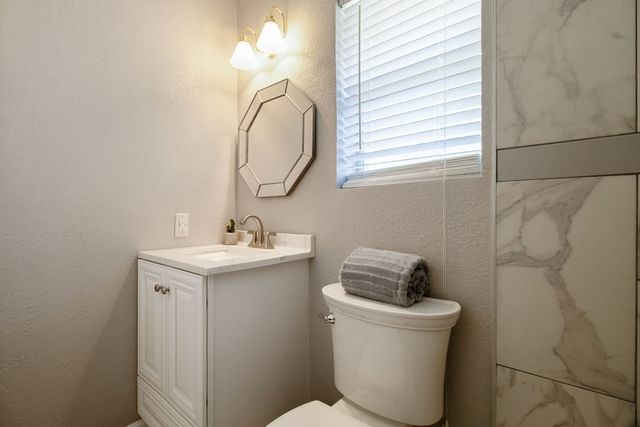 8630 Hackney Lane, Dallas, TX 75238