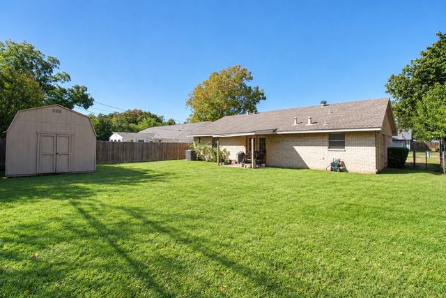 8630 Hackney Lane, Dallas, TX 75238