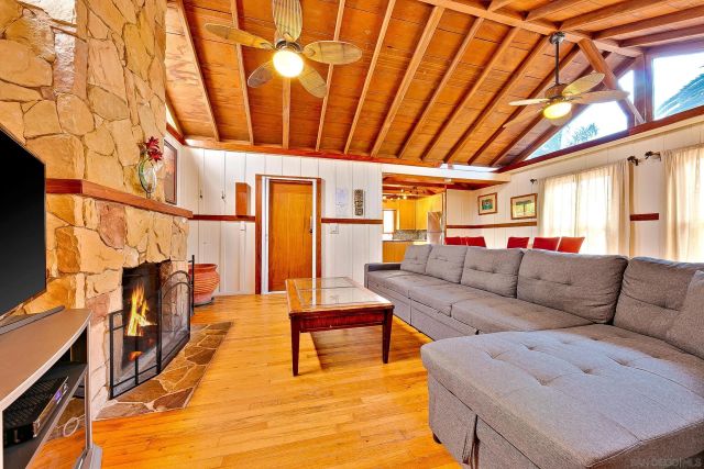 370-372 Nautilus Street, La Jolla, CA 92037