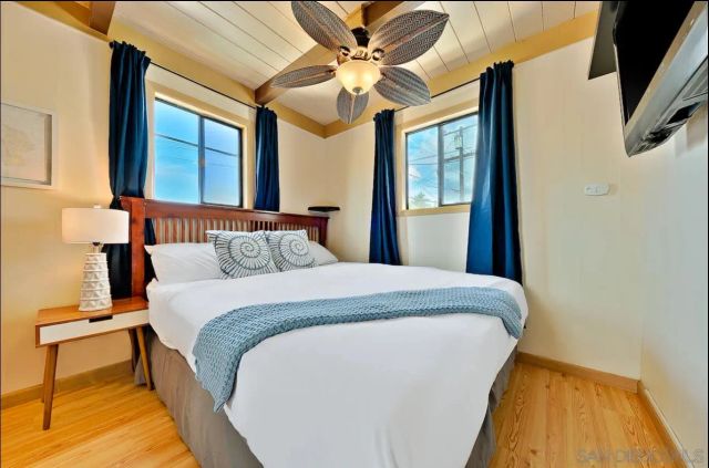 370-372 Nautilus Street, La Jolla, CA 92037