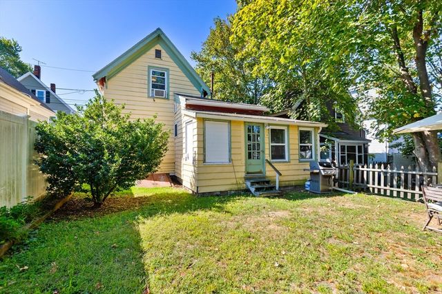 12 Harold Avenue, Gloucester, MA 01930