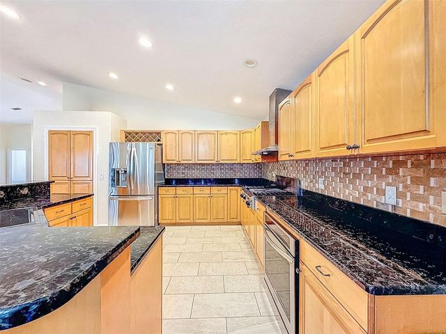 588 BAY ST, Palm Harbor, FL 34683