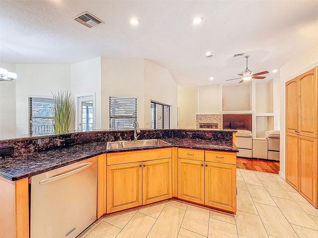 588 BAY ST, Palm Harbor, FL 34683