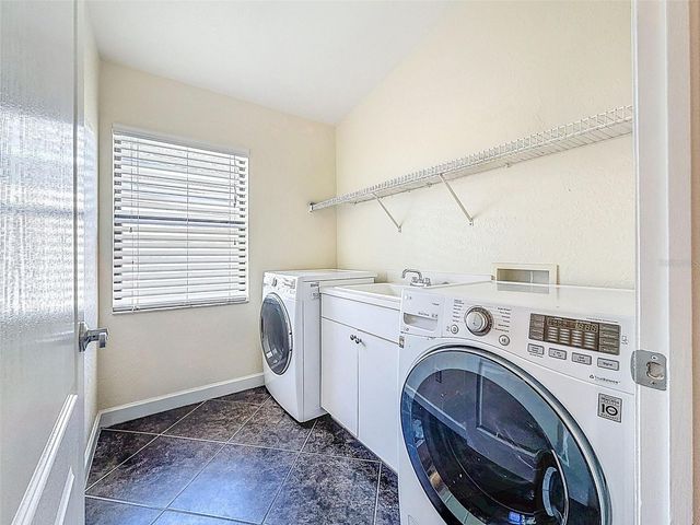 588 BAY ST, Palm Harbor, FL 34683